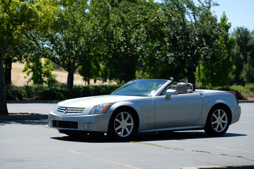 2006 Cadillac XLR - Image 3 of 31