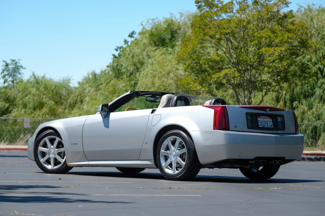2006 Cadillac XLR - Image 5 of 31