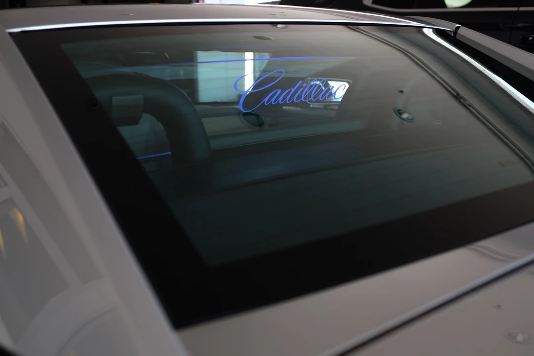 2006 Cadillac XLR - Image 13 of 31