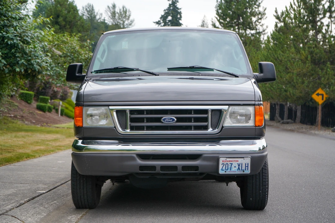 2006 Ford Econoline Van - Image 4 of 31