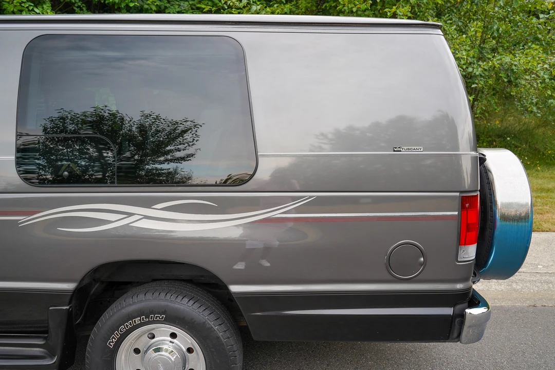 2006 Ford Econoline Van - Image 30 of 31