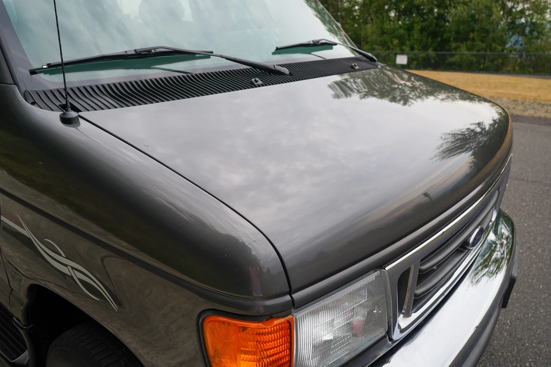 2006 Ford Econoline Van - Image 20 of 31