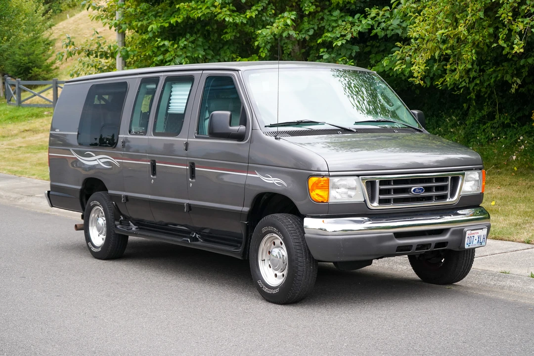 2006 Ford Econoline Van - Image 6 of 31