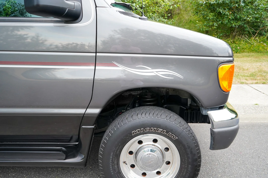 2006 Ford Econoline Van - Image 22 of 31