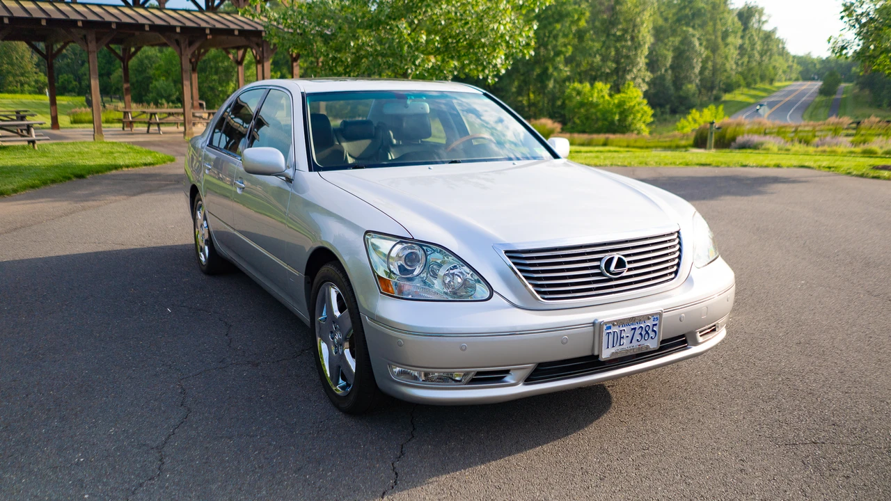 2006 Lexus LS 3rd Gen - Image 31 of 31