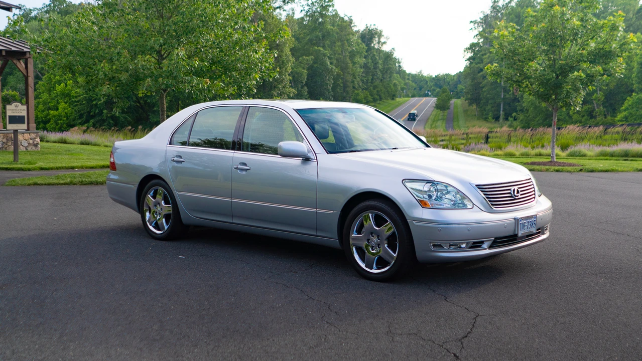 2006 Lexus LS 3rd Gen - Image 27 of 31