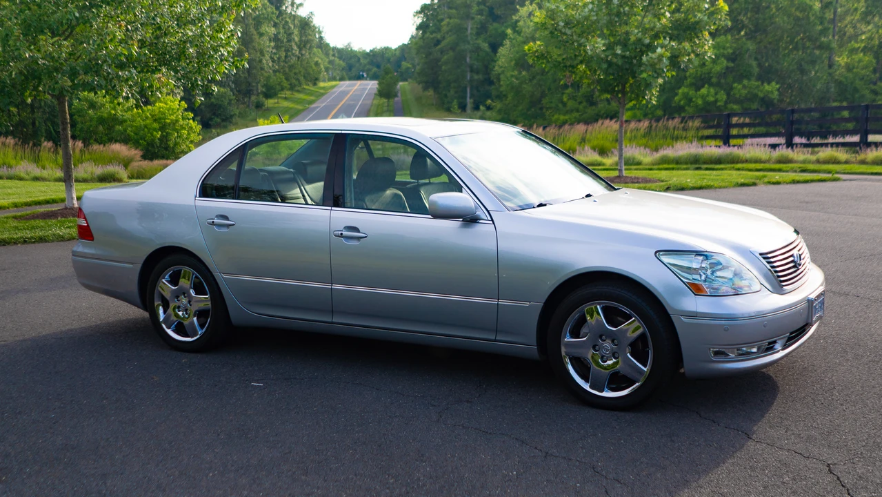 2006 Lexus LS 3rd Gen - Image 26 of 31
