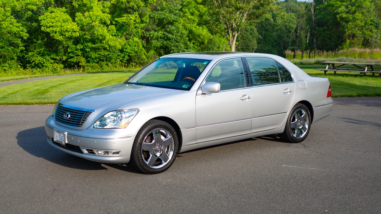 2006 Lexus LS 3rd Gen - Image 8 of 31