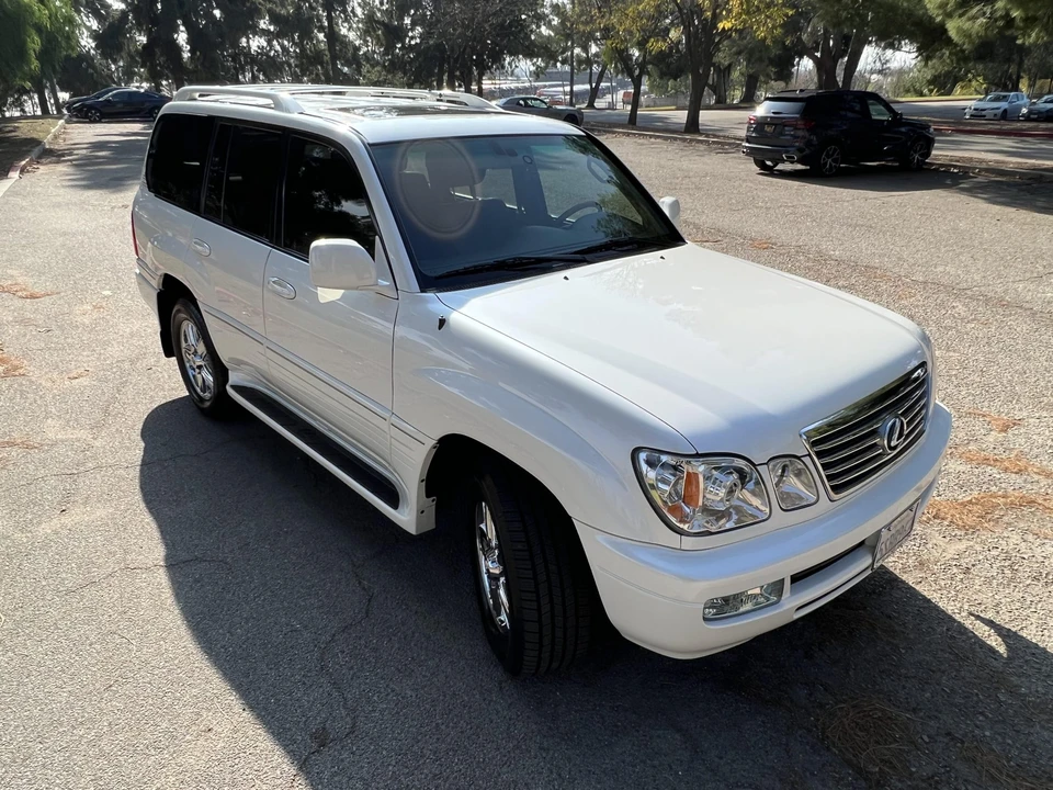 2006 Lexus LX 2nd Gen - Image 8 of 31
