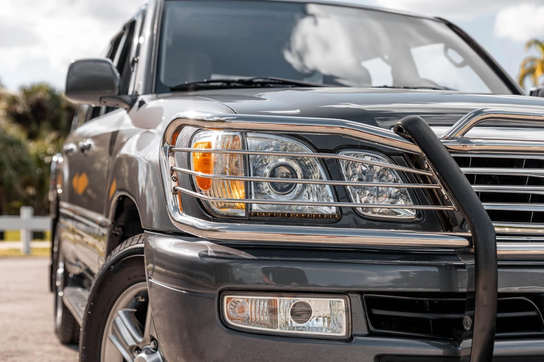2006 Lexus LX 2nd Gen - Image 14 of 31