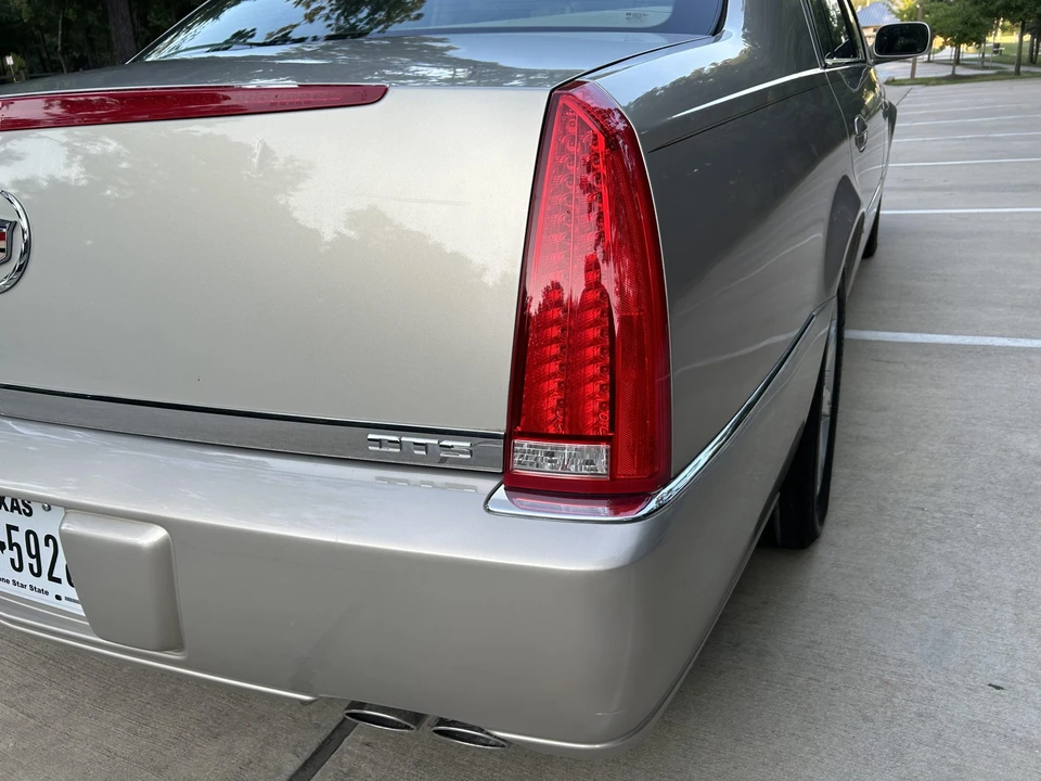 2007 Cadillac DTS - Image 27 of 31