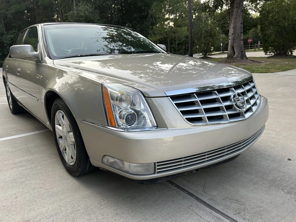 2007 Cadillac DTS - Image 4 of 31