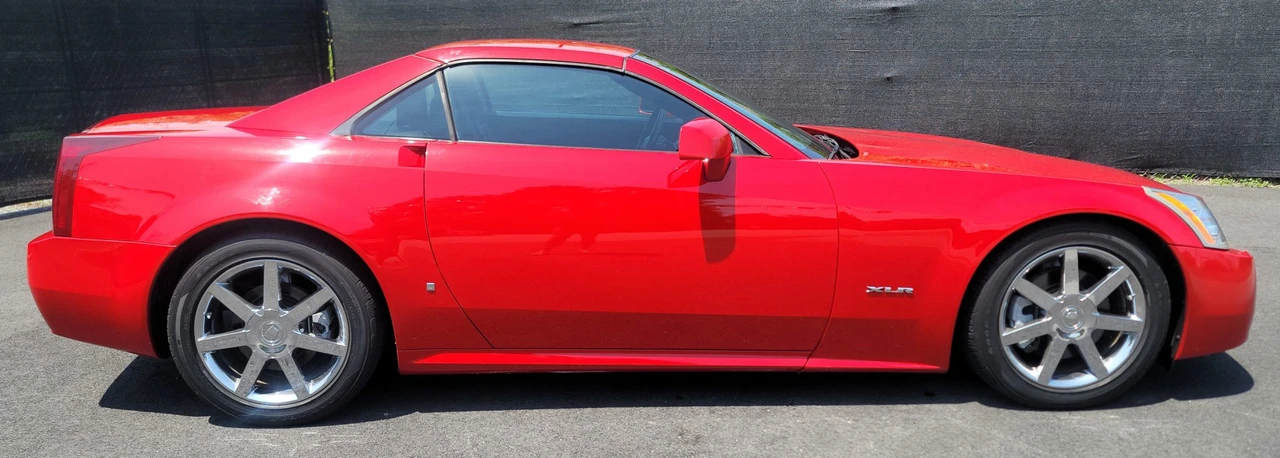2007 Cadillac XLR - Image 13 of 31