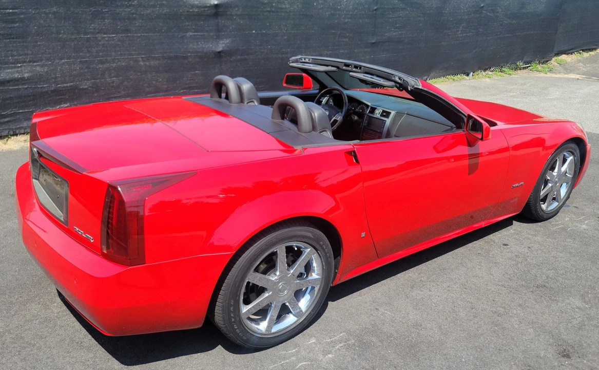 2007 Cadillac XLR - Image 26 of 31