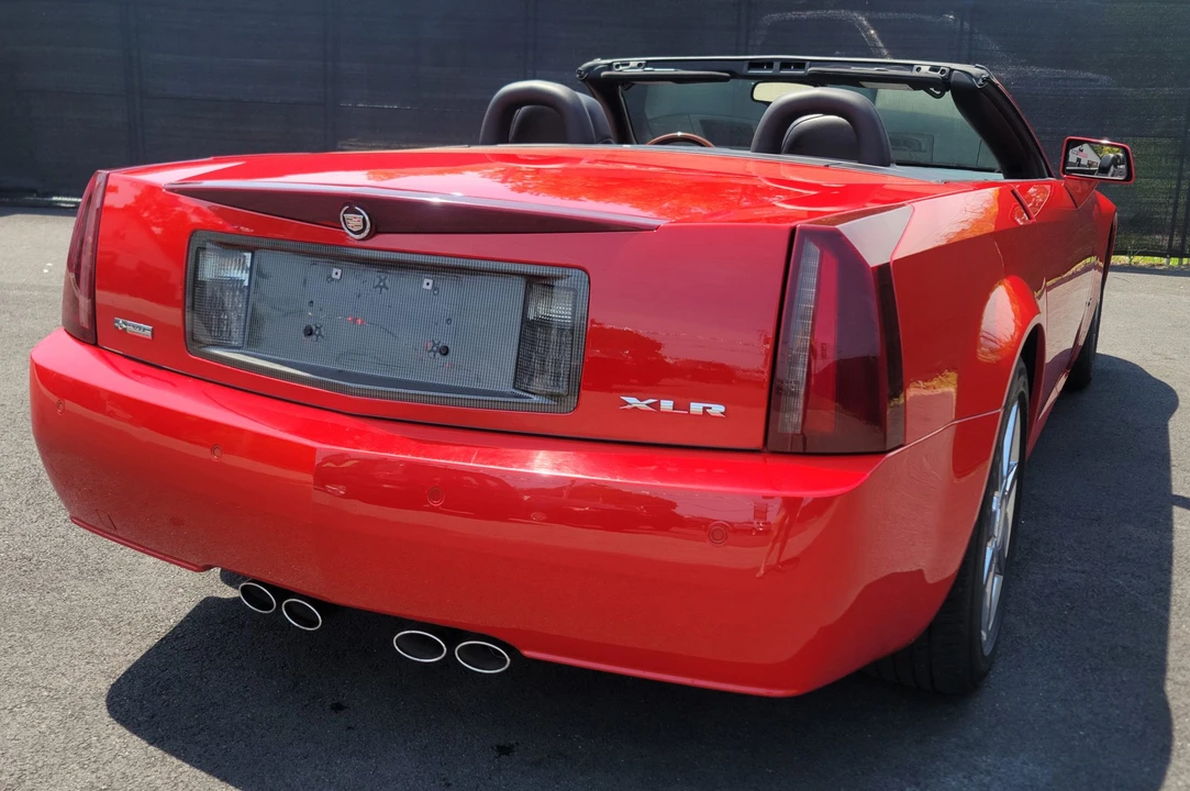 2007 Cadillac XLR - Image 24 of 31