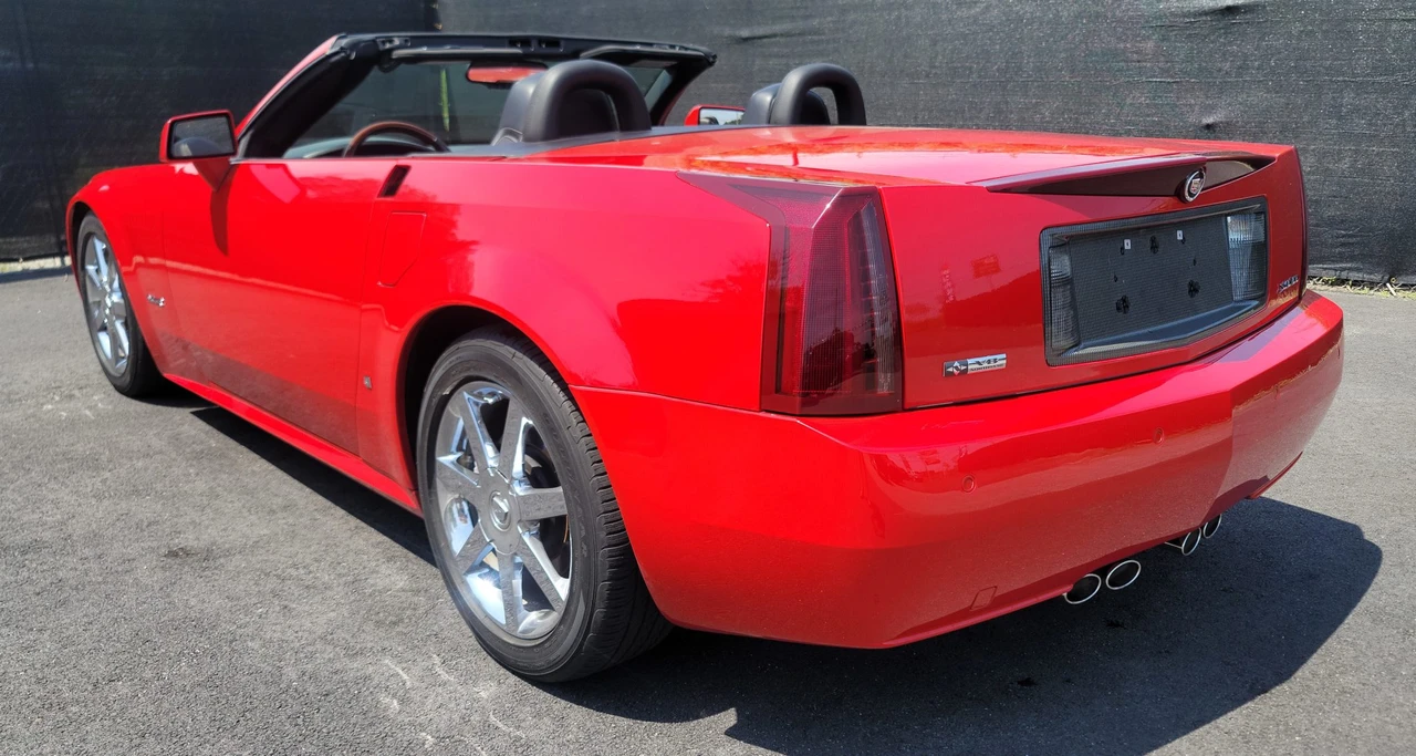 2007 Cadillac XLR - Image 20 of 31