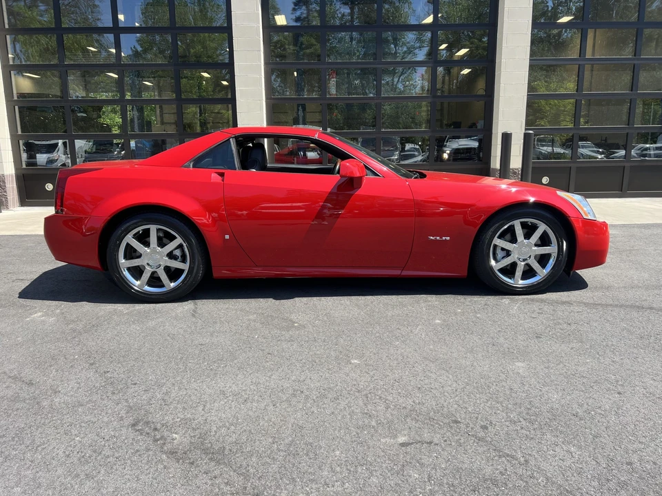 2007 Cadillac XLR - Image 14 of 31