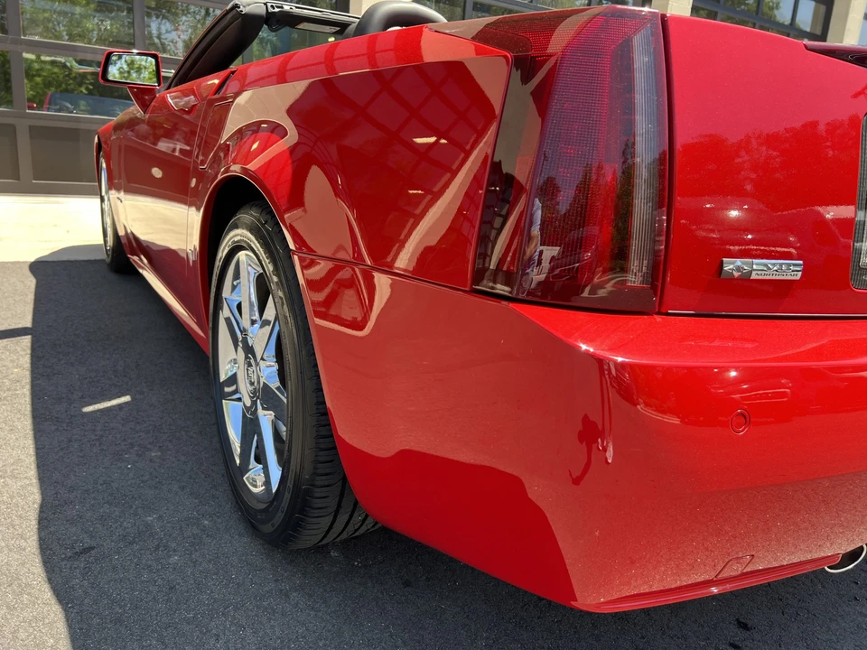 2007 Cadillac XLR - Image 22 of 31