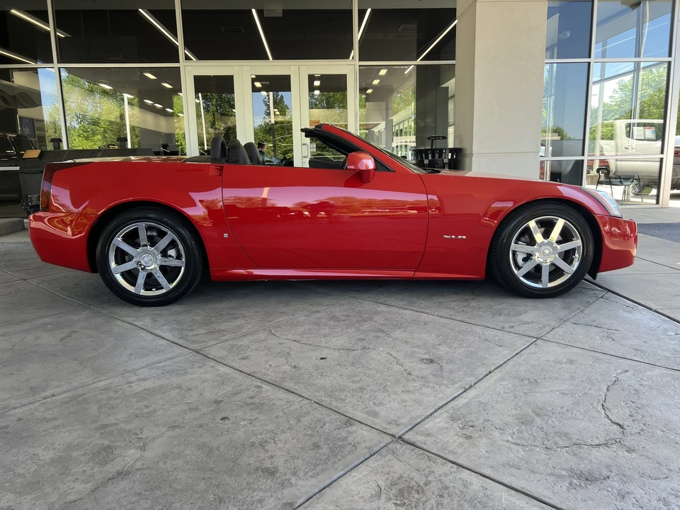 2007 Cadillac XLR - Image 6 of 31