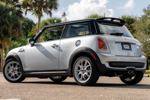 2007 Mini Mini Cooper S 1st Gen - Image 2 of 7