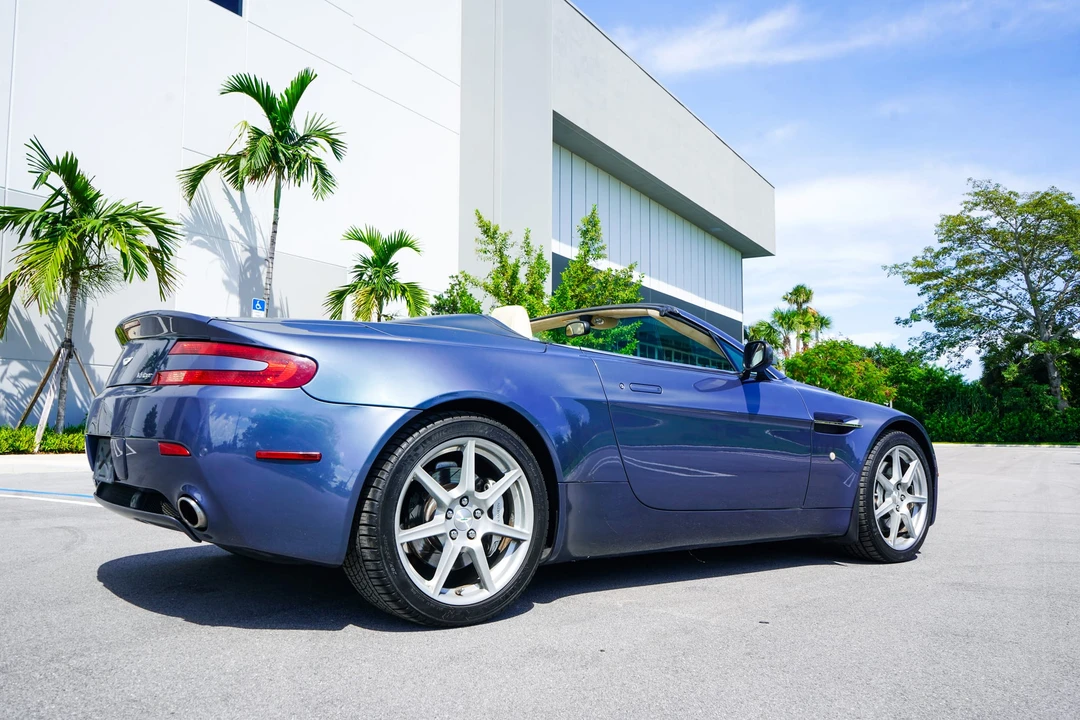 2008 Aston Martin V8 Vantage (2006-2017) - Image 23 of 31