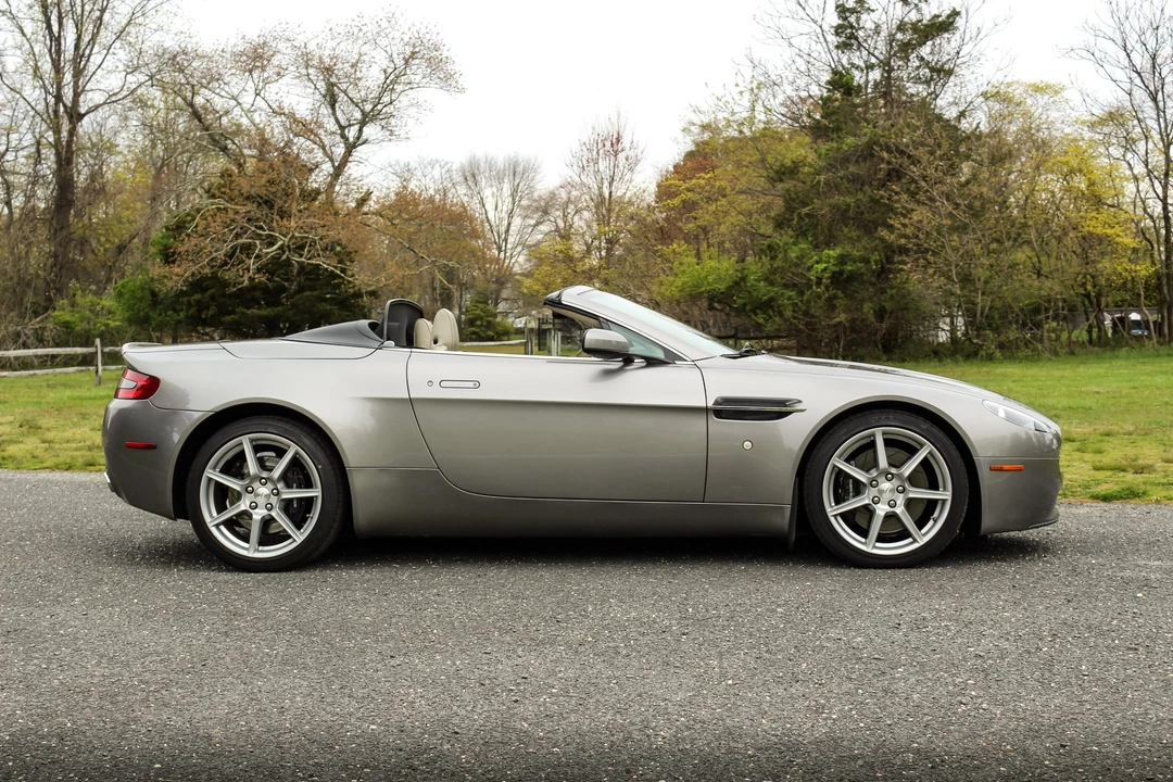 2008 Aston Martin V8 Vantage (2006-2017) - Image 17 of 31