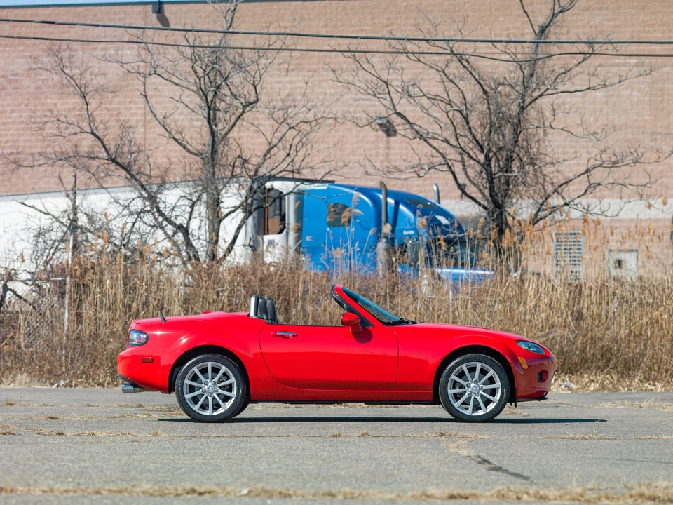 2008 Mazda NC MX-5 Miata - Image 6 of 31