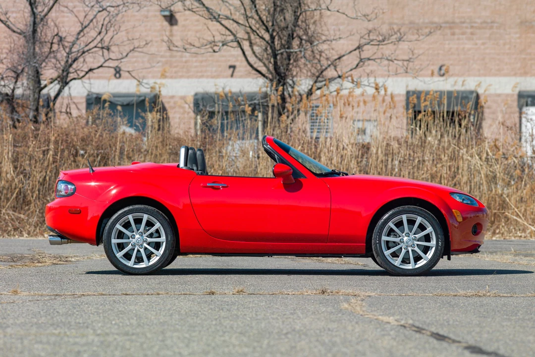 2008 Mazda NC MX-5 Miata - Image 14 of 31