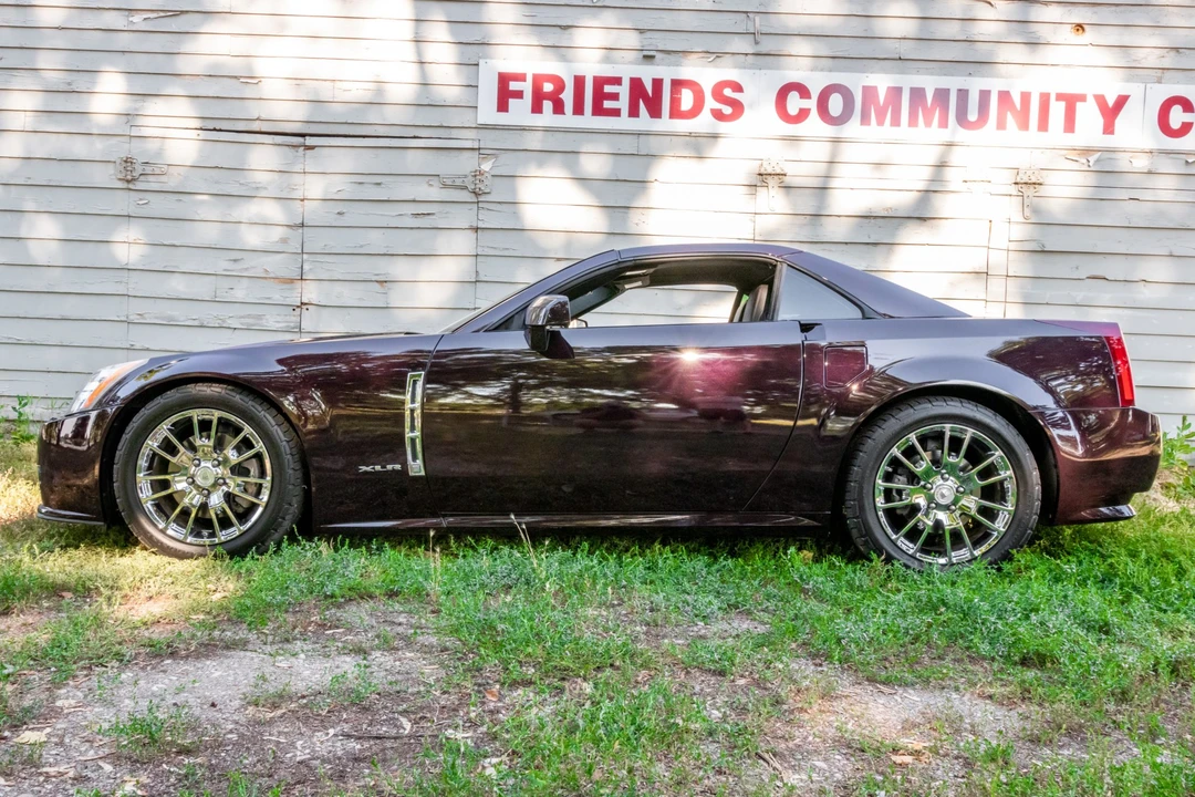 2009 Cadillac XLR - Image 5 of 31