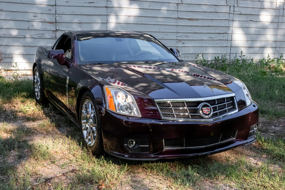 2009 Cadillac XLR - Image 10 of 31