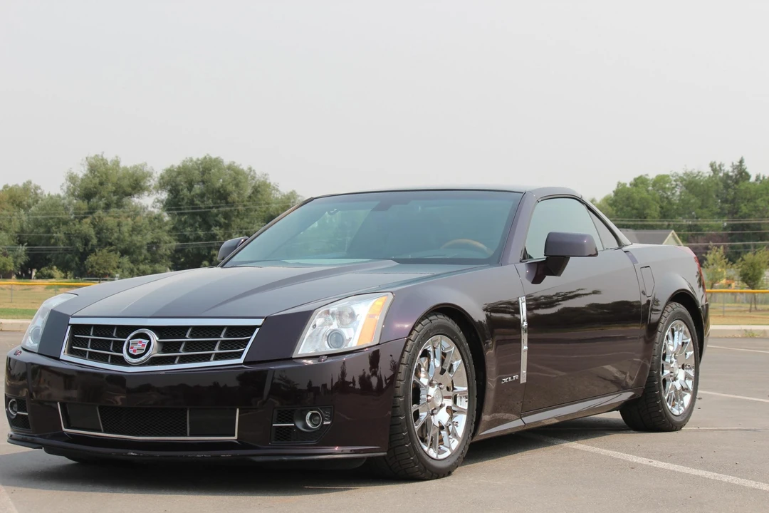 2009 Cadillac XLR - Image 13 of 31