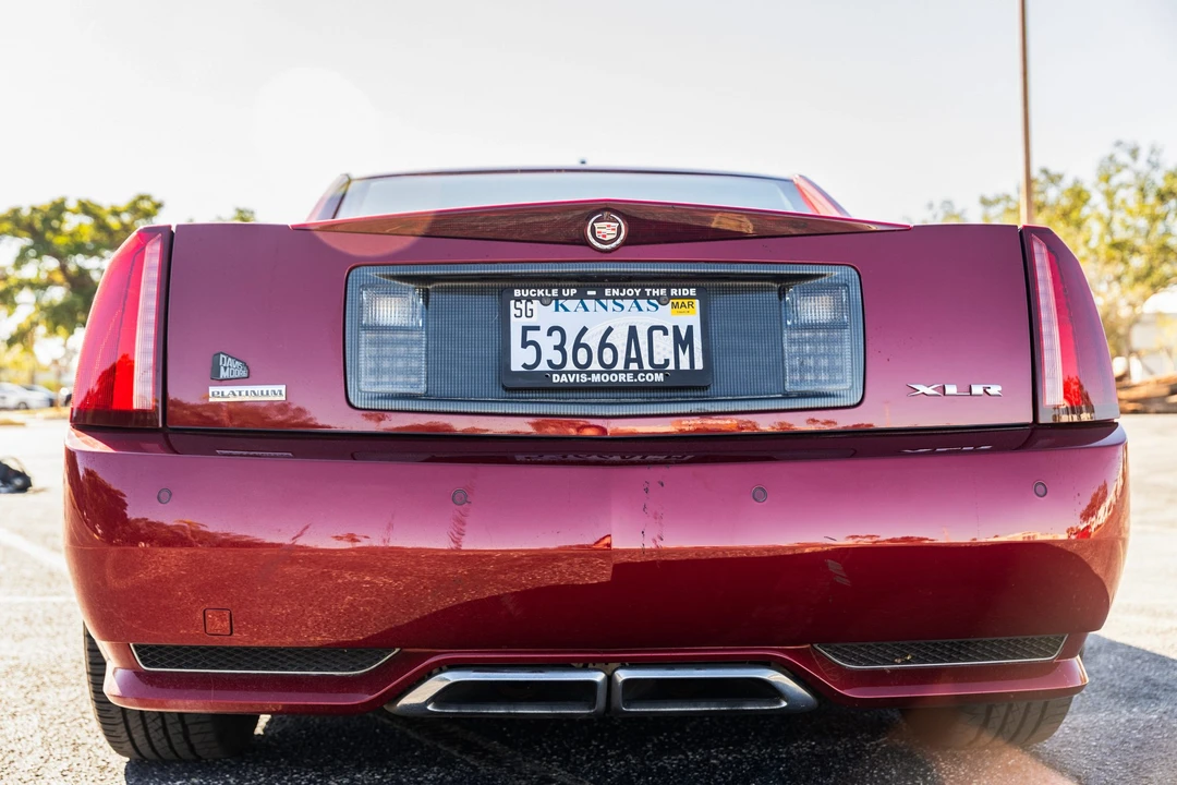 2009 Cadillac XLR - Image 7 of 31