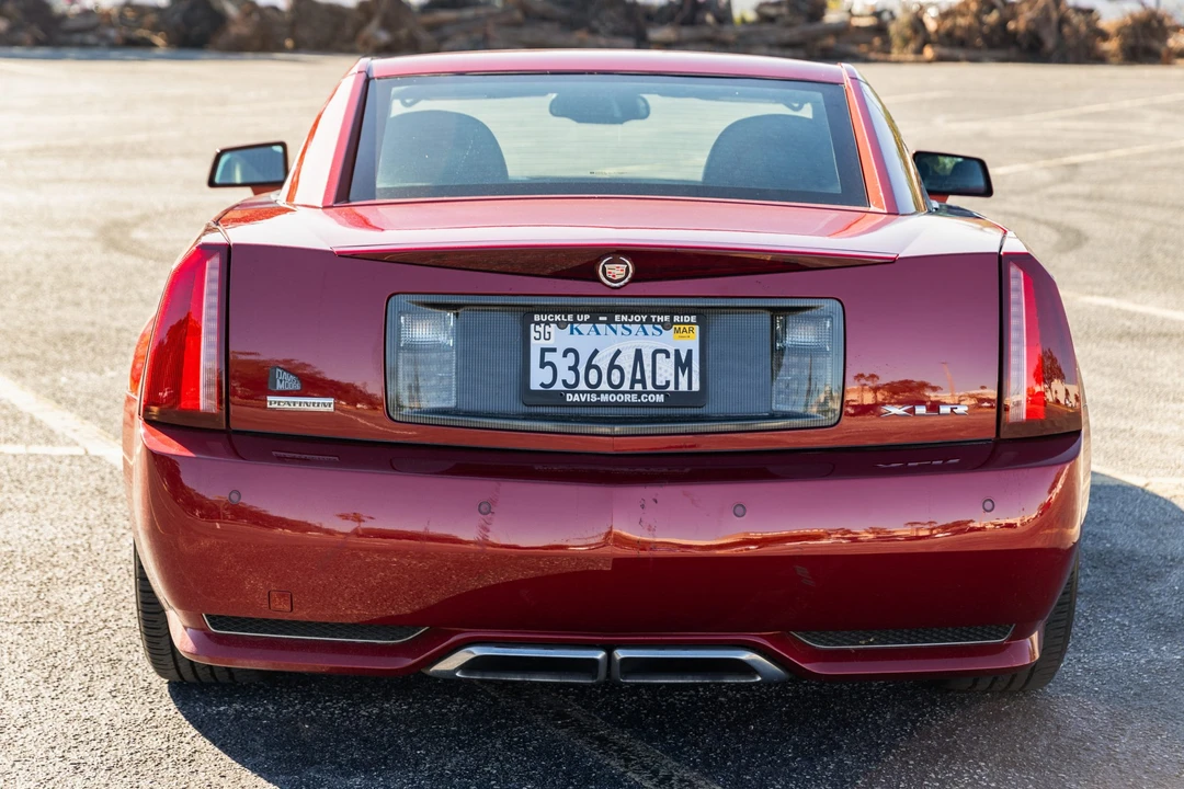2009 Cadillac XLR - Image 15 of 31