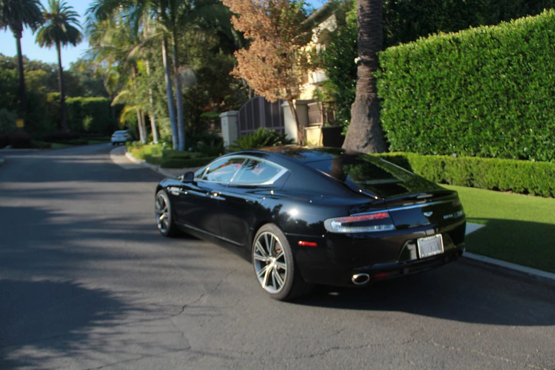 2010 Aston Martin Rapide - Image 5 of 31