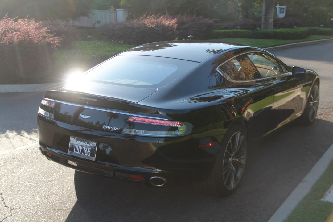 2010 Aston Martin Rapide - Image 9 of 31