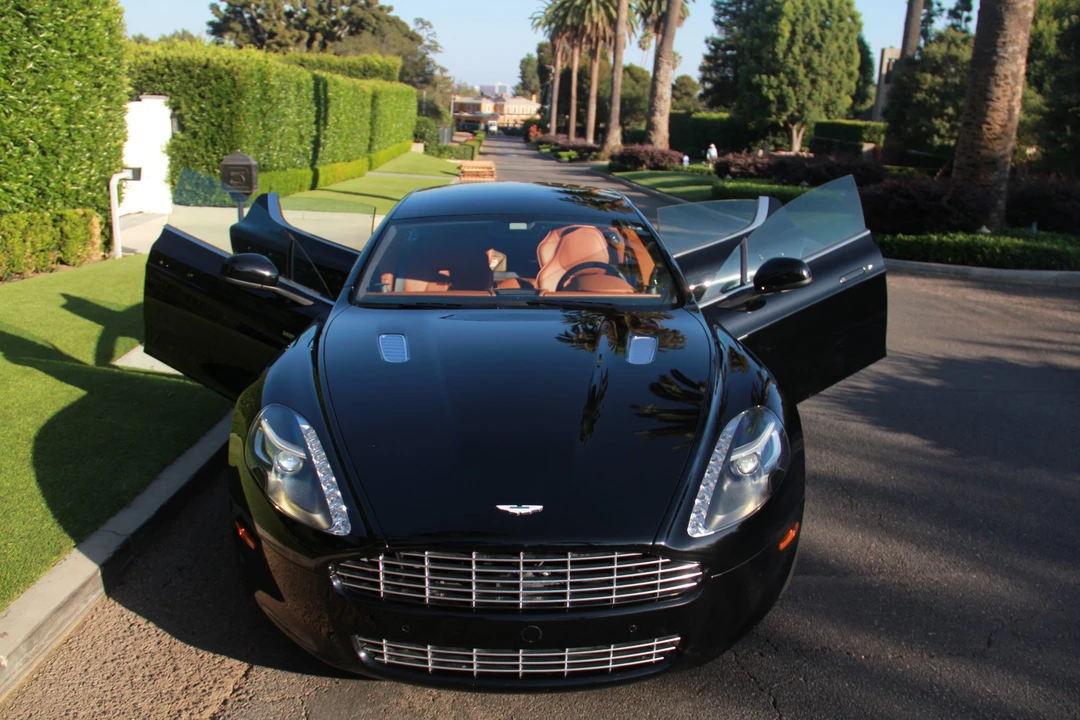 2010 Aston Martin Rapide - Image 17 of 31