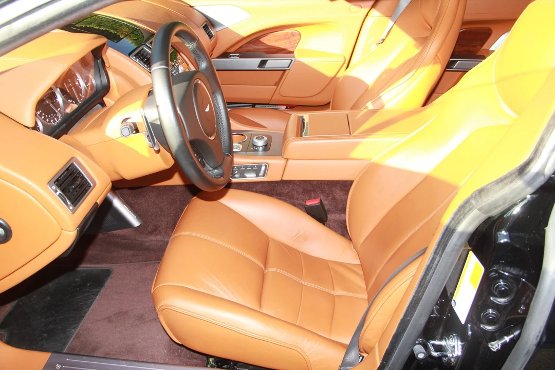 2010 Aston Martin Rapide - Image 27 of 31
