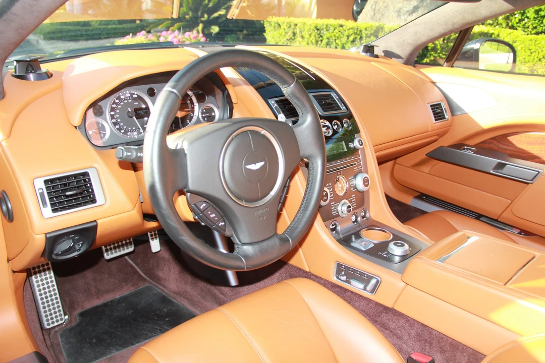 2010 Aston Martin Rapide - Image 26 of 31