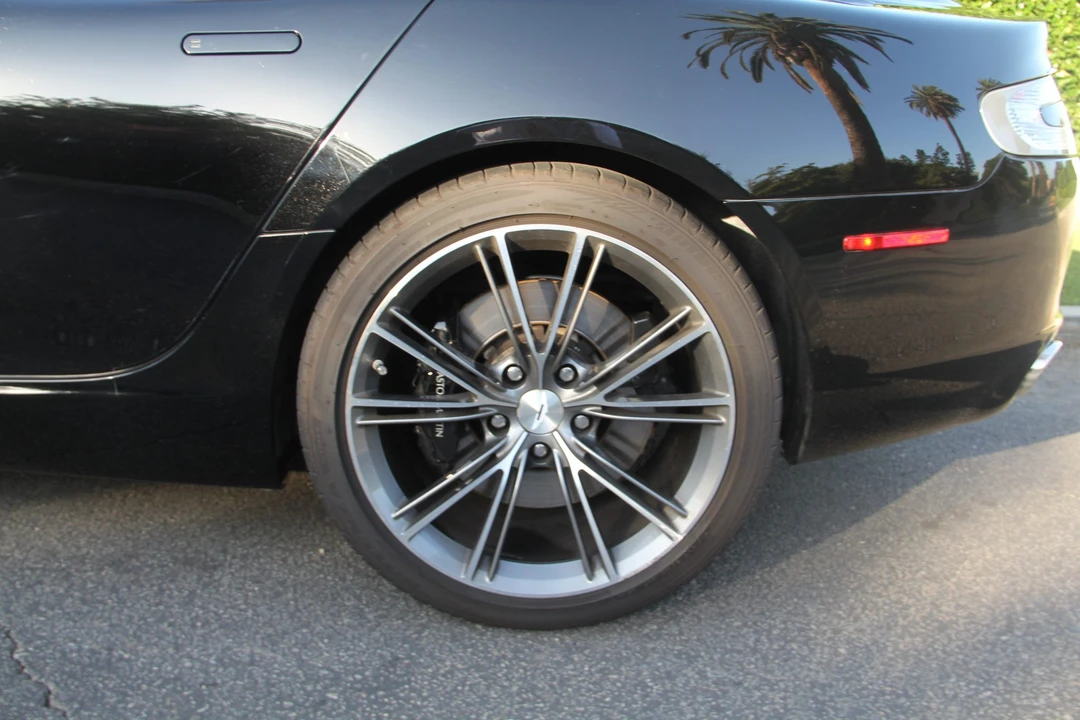 2010 Aston Martin Rapide - Image 23 of 31