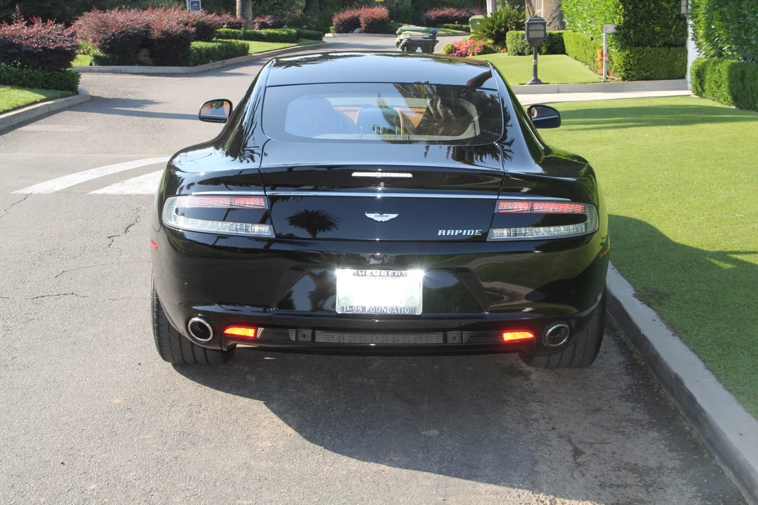 2010 Aston Martin Rapide - Image 8 of 31