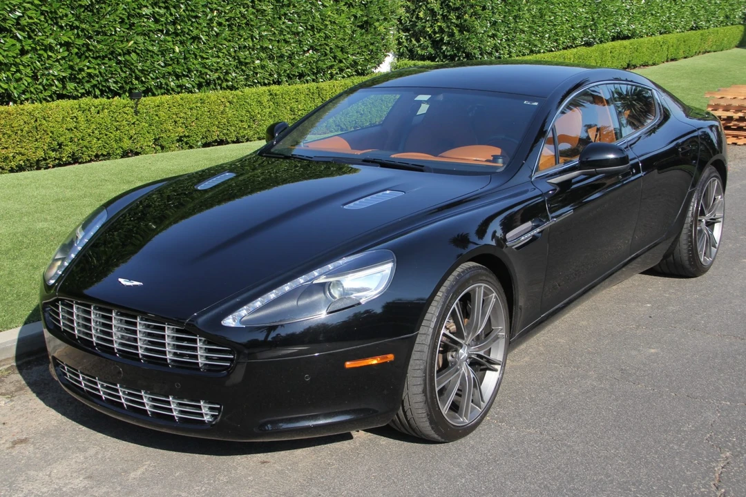 2010 Aston Martin Rapide - Image 2 of 31
