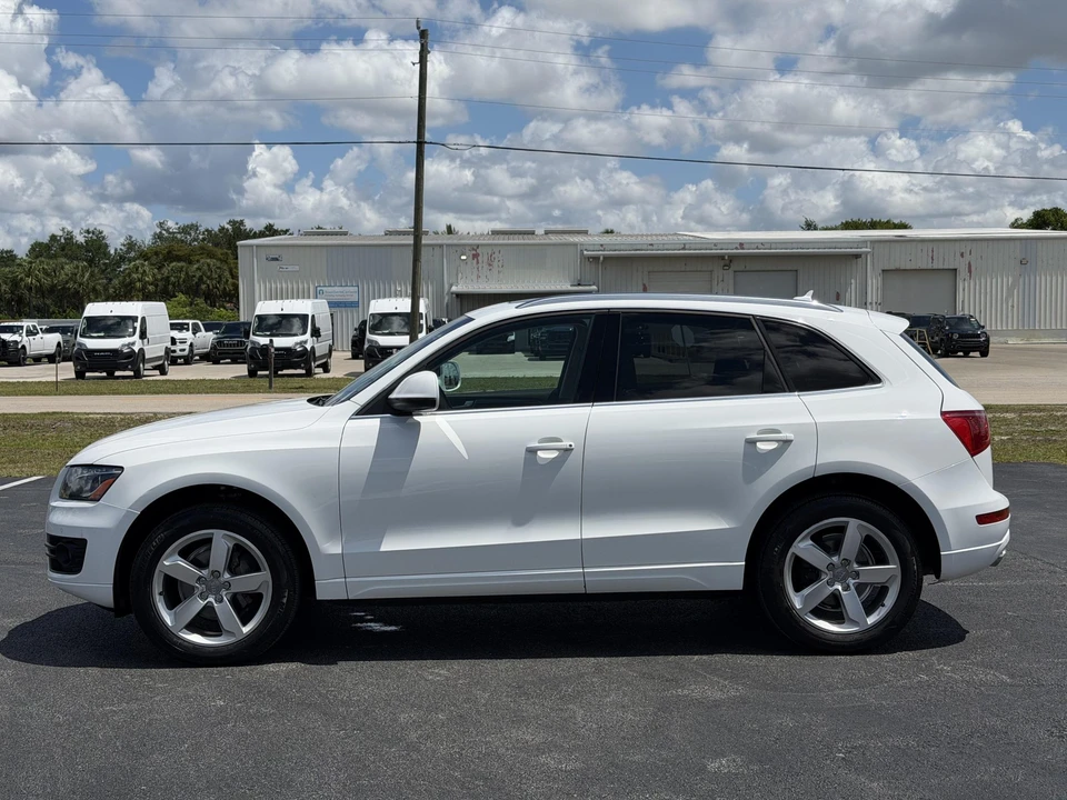 2010 Audi 8R Q5 - Image 3 of 31
