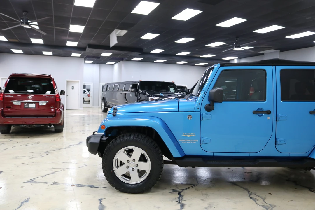 2010 Jeep JK Wrangler - Image 24 of 31