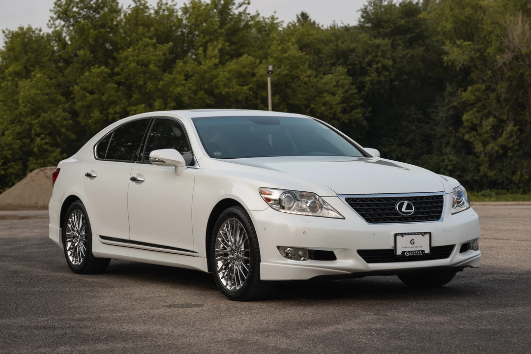 2010 Lexus LS 4th Gen - Image 30 of 31