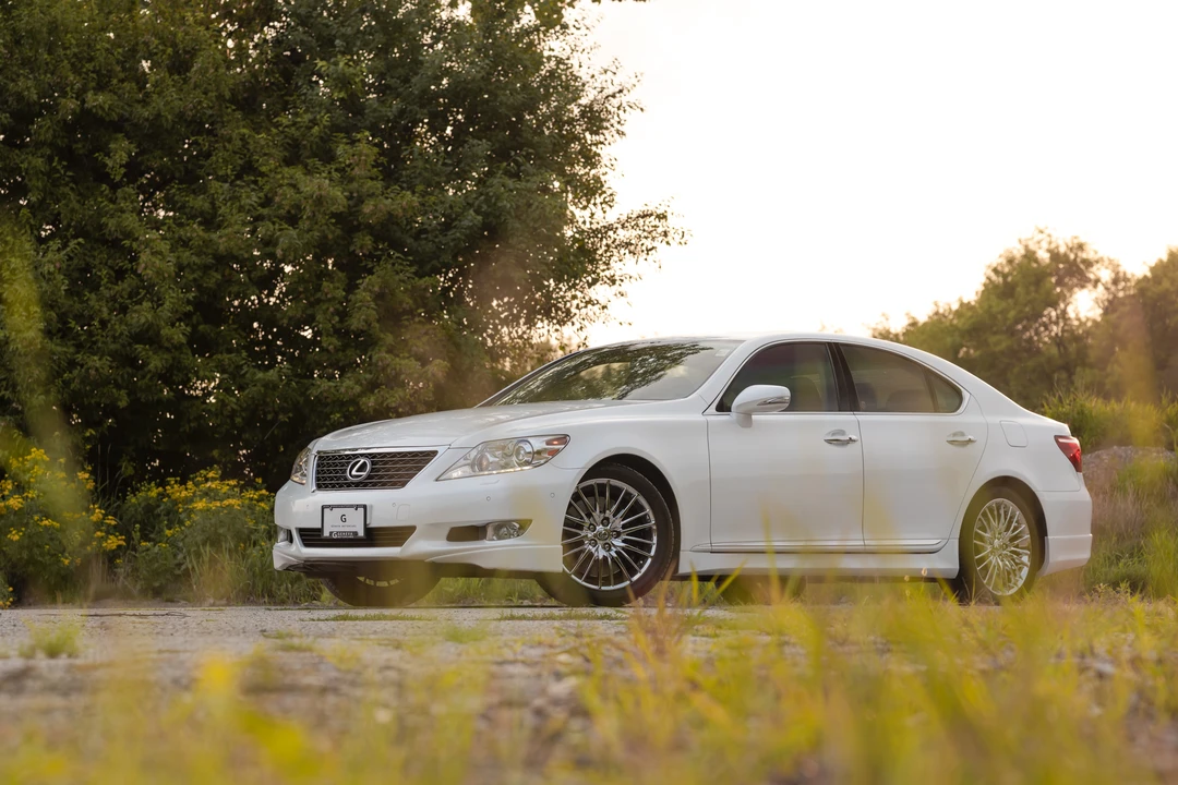 2010 Lexus LS 4th Gen - Image 2 of 31