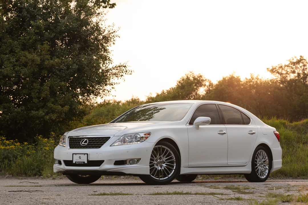 2010 Lexus LS 4th Gen - Image 3 of 31