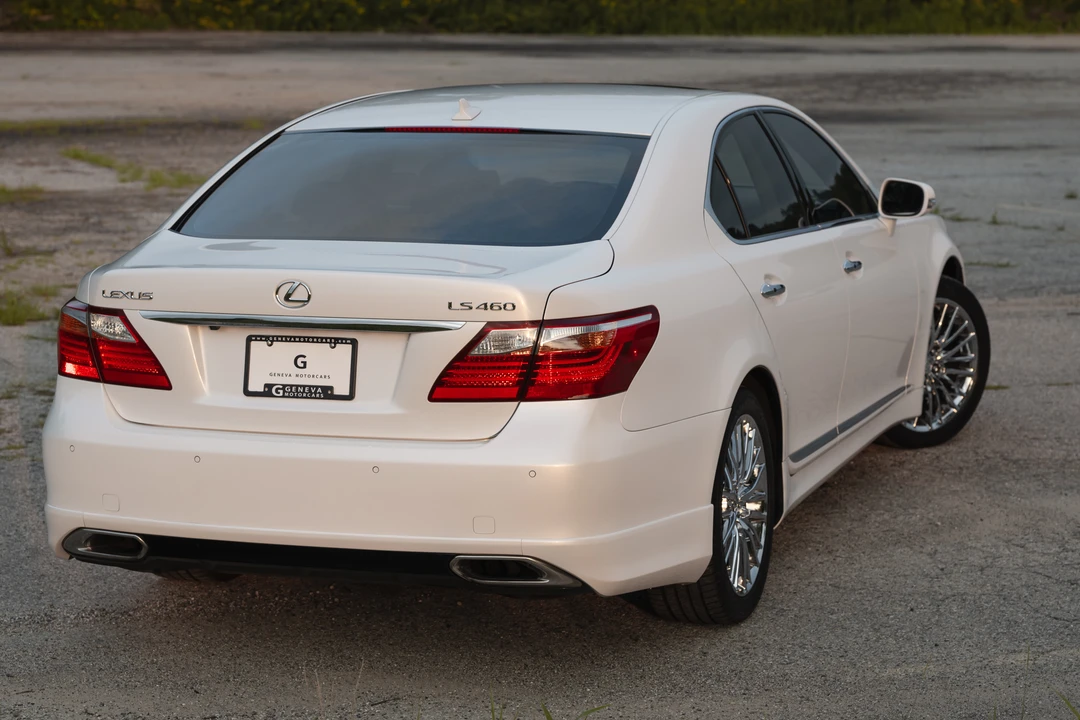 2010 Lexus LS 4th Gen - Image 7 of 31