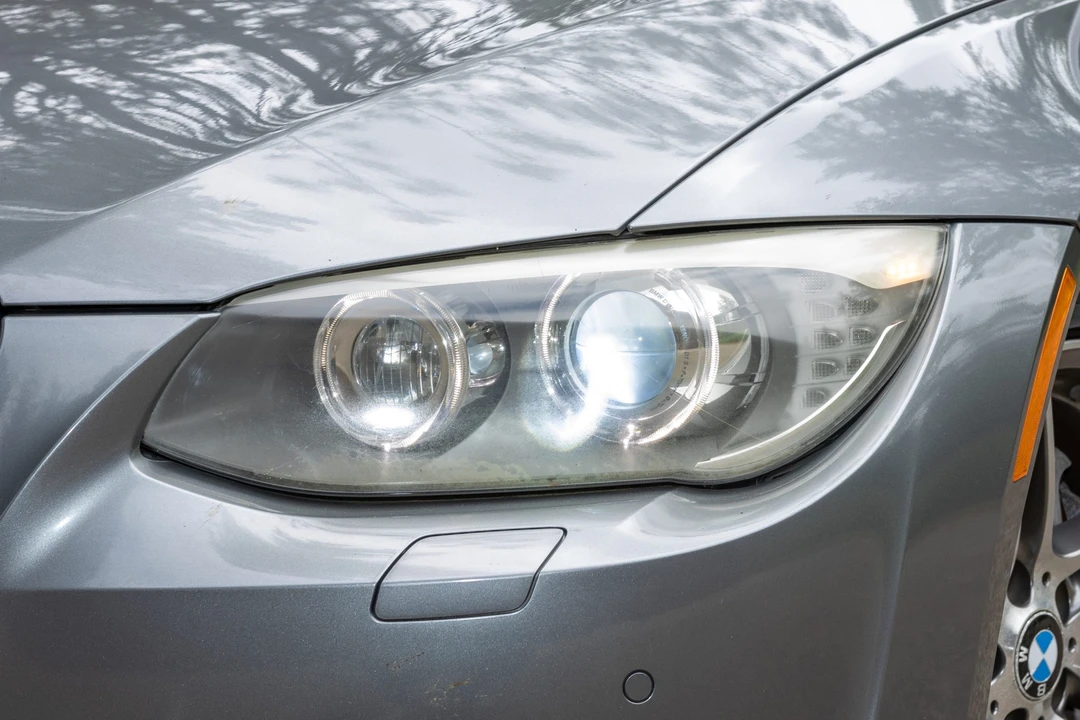 2011 BMW E93 335i Convertible - Image 22 of 31