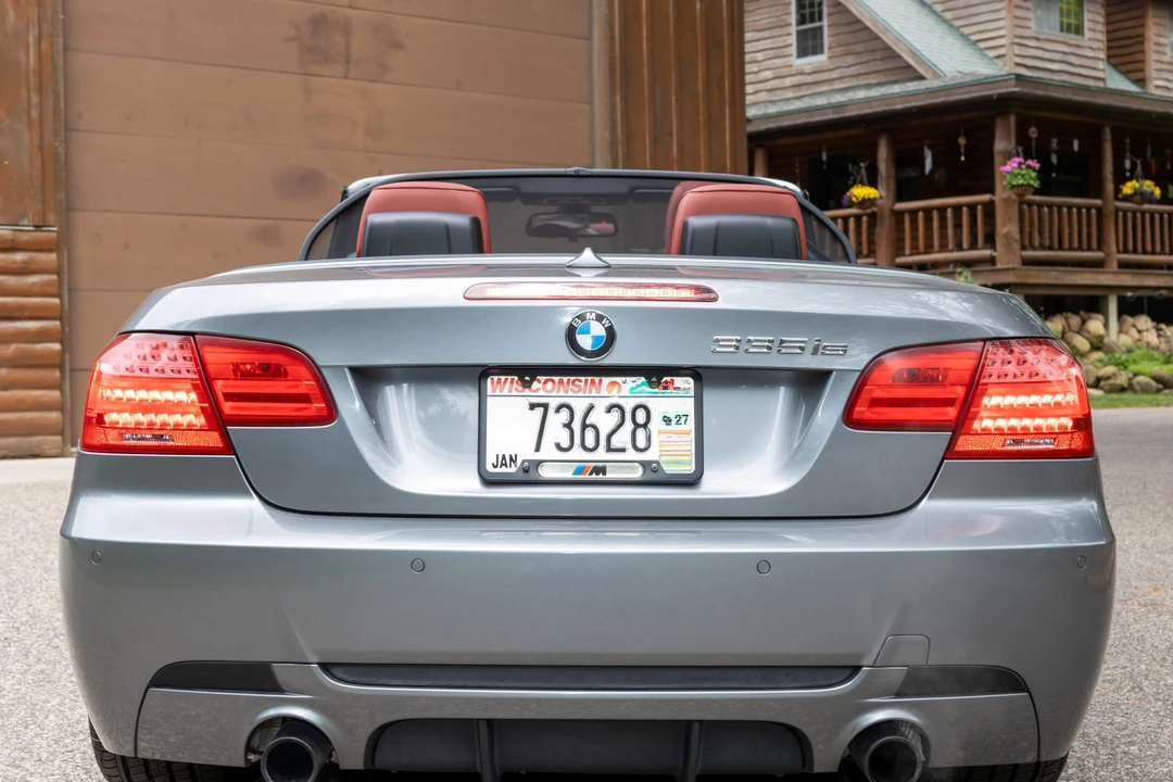 2011 BMW E93 335i Convertible - Image 15 of 31