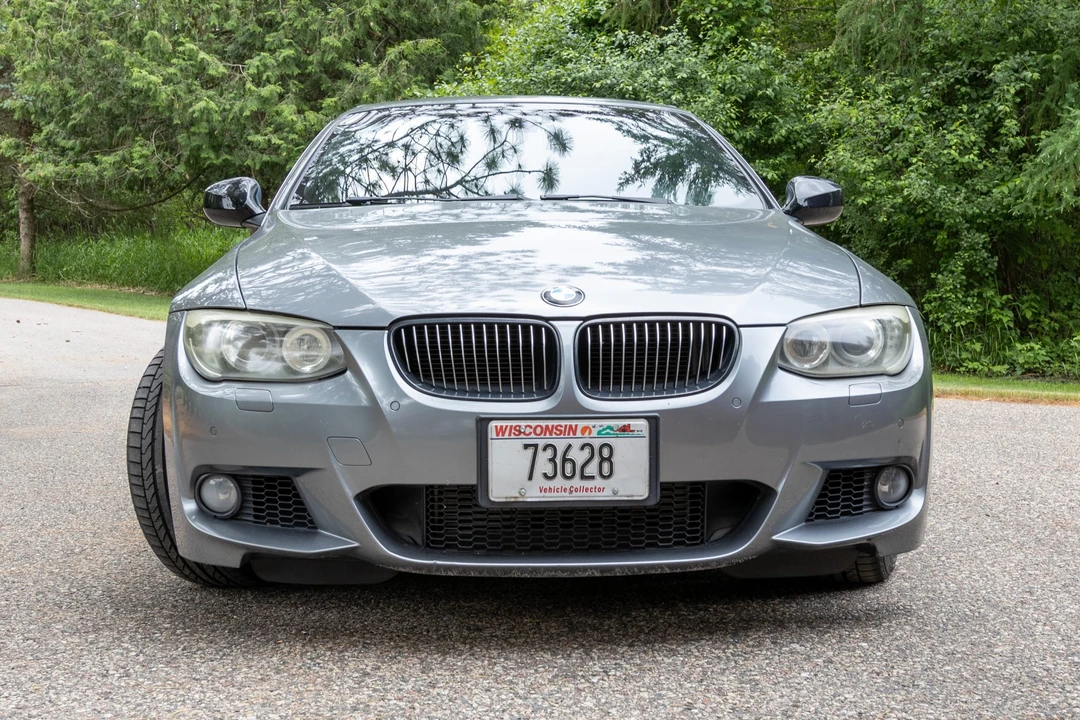 2011 BMW E93 335i Convertible - Image 3 of 31